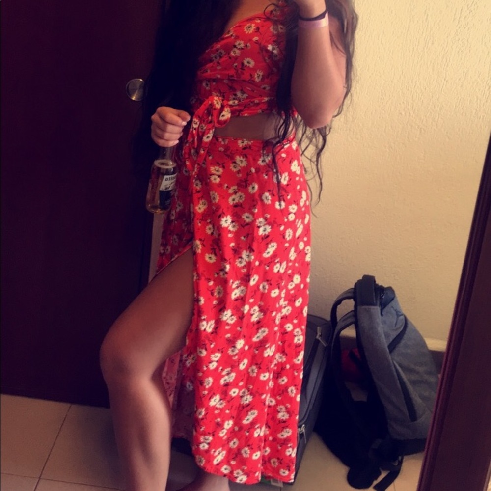Matching 2 Piece - Picture 2 of 6